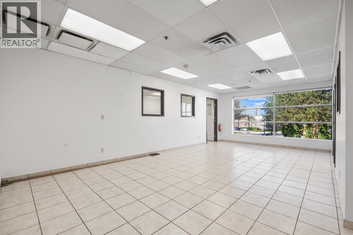 14 3871 North Fraser Way Property Photo 10