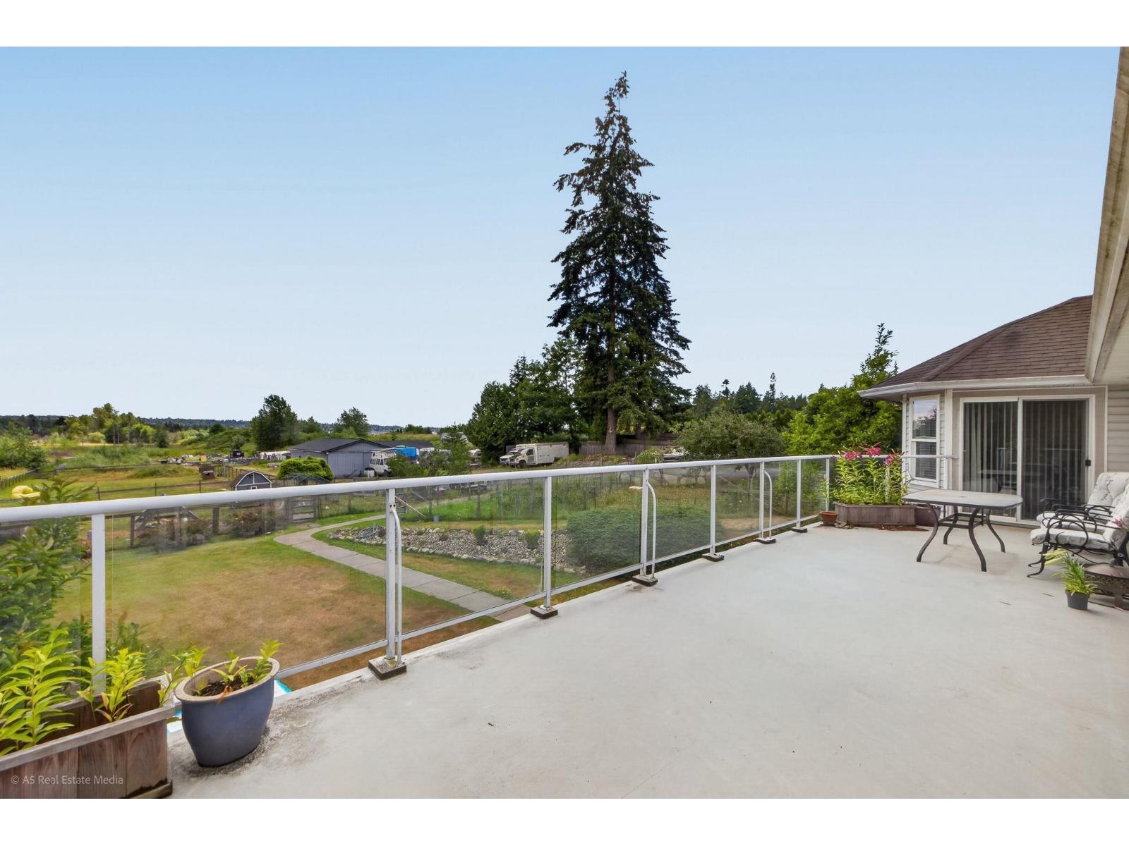 18998 20 Avenue Property Photo 21