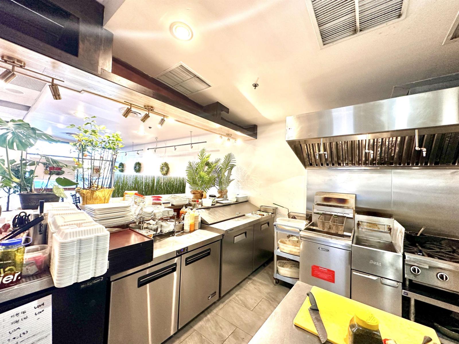 401 15940 Fraser Way Property Photo 13