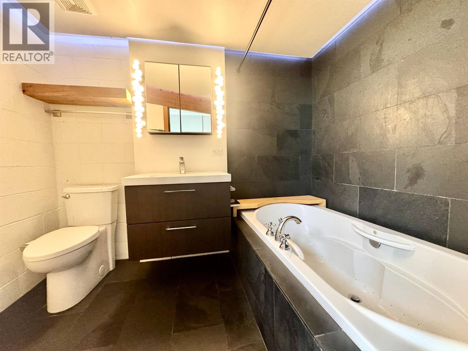 626 Shaw Road Property Photo 13
