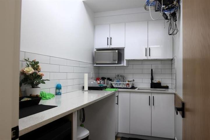 201 6625 152a Street Property Photo 13