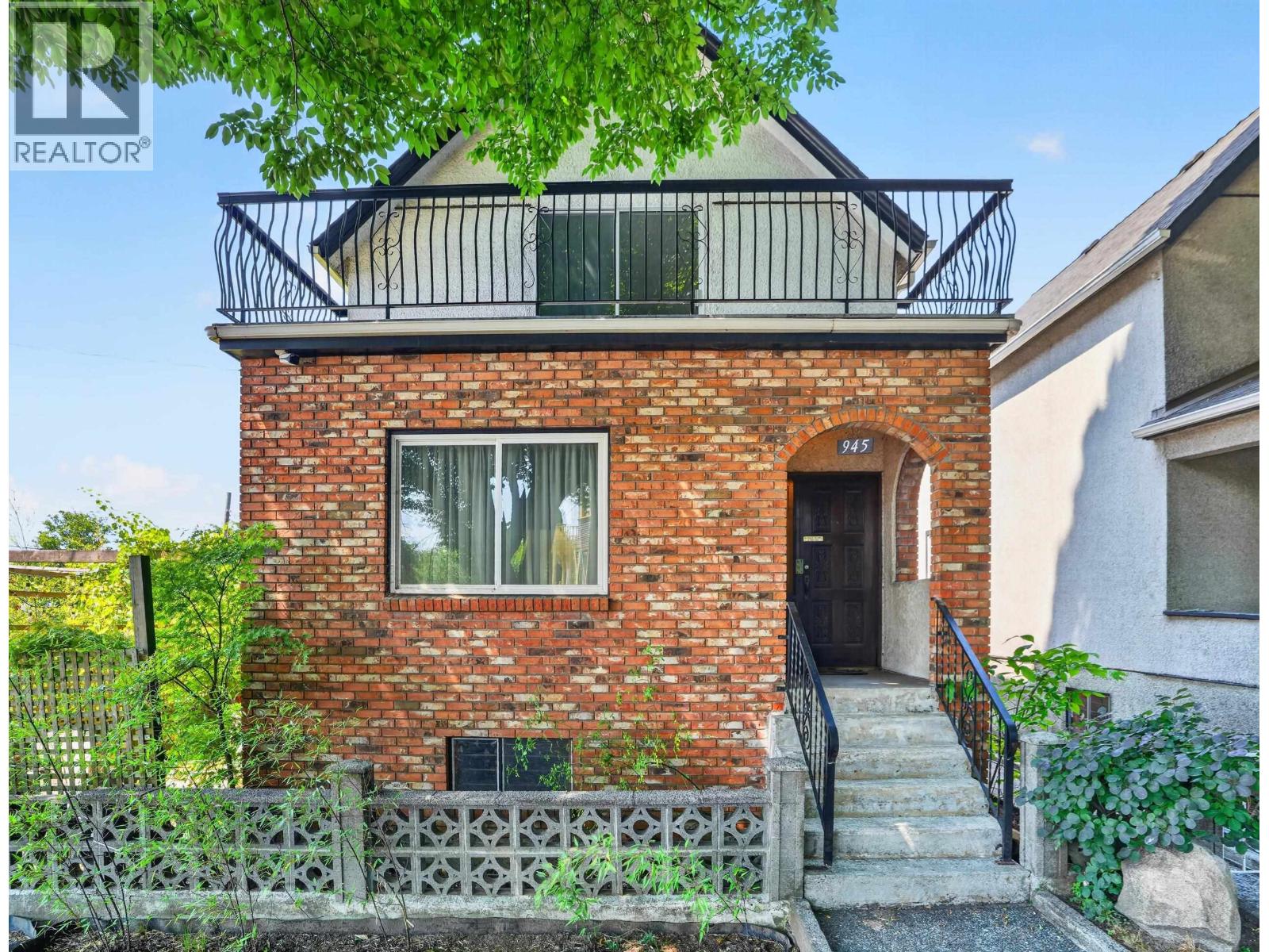 945-927 Princess Avenue Property Photo 3