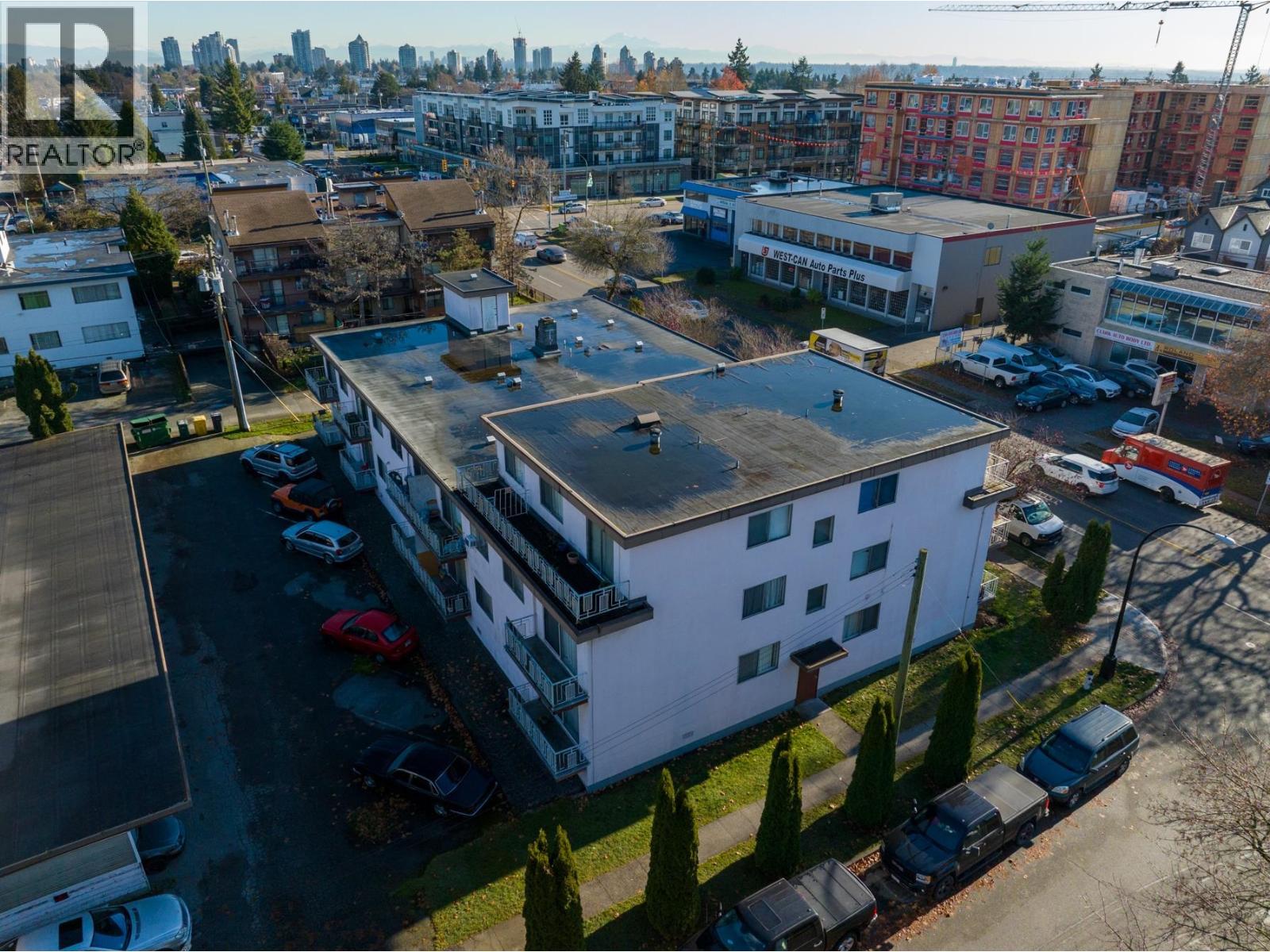 5111 Imperial Street Property Photo 4