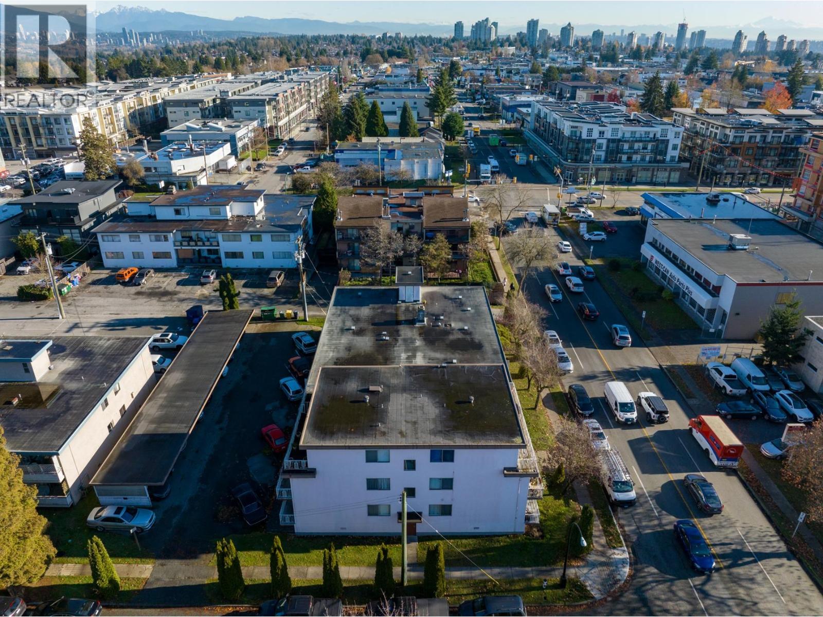5111 Imperial Street Property Photo 5