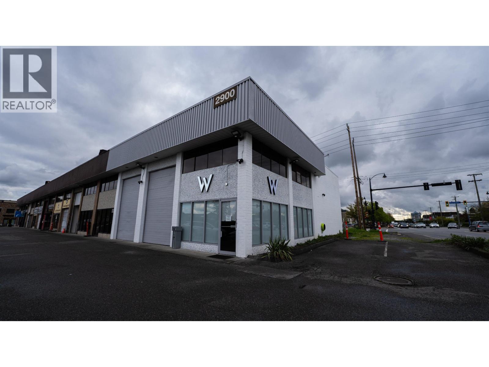 2900 SMITH Street #1,2,3 Property Photo 1