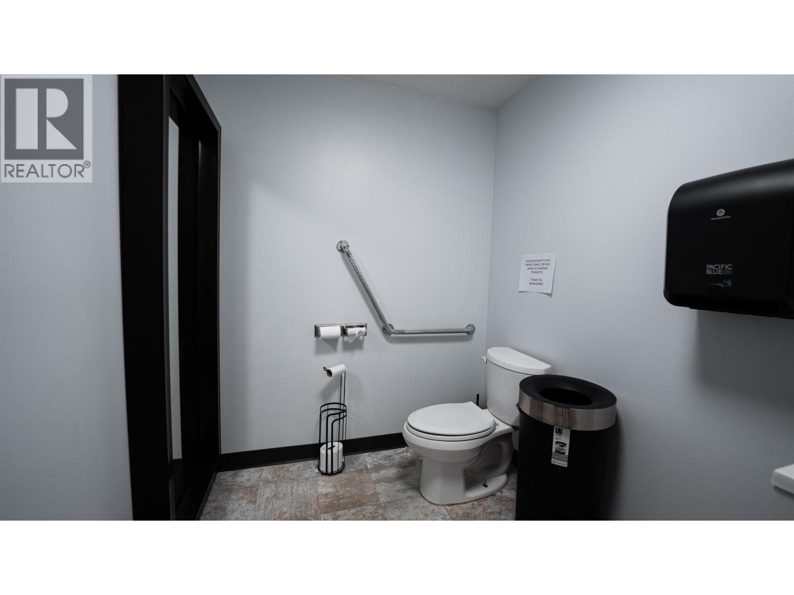 2900 Smith Street #1,2,3 Property Photo 20