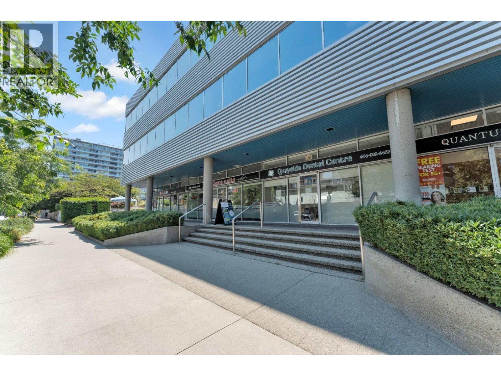 161 171 W Esplanade Property Photo 24