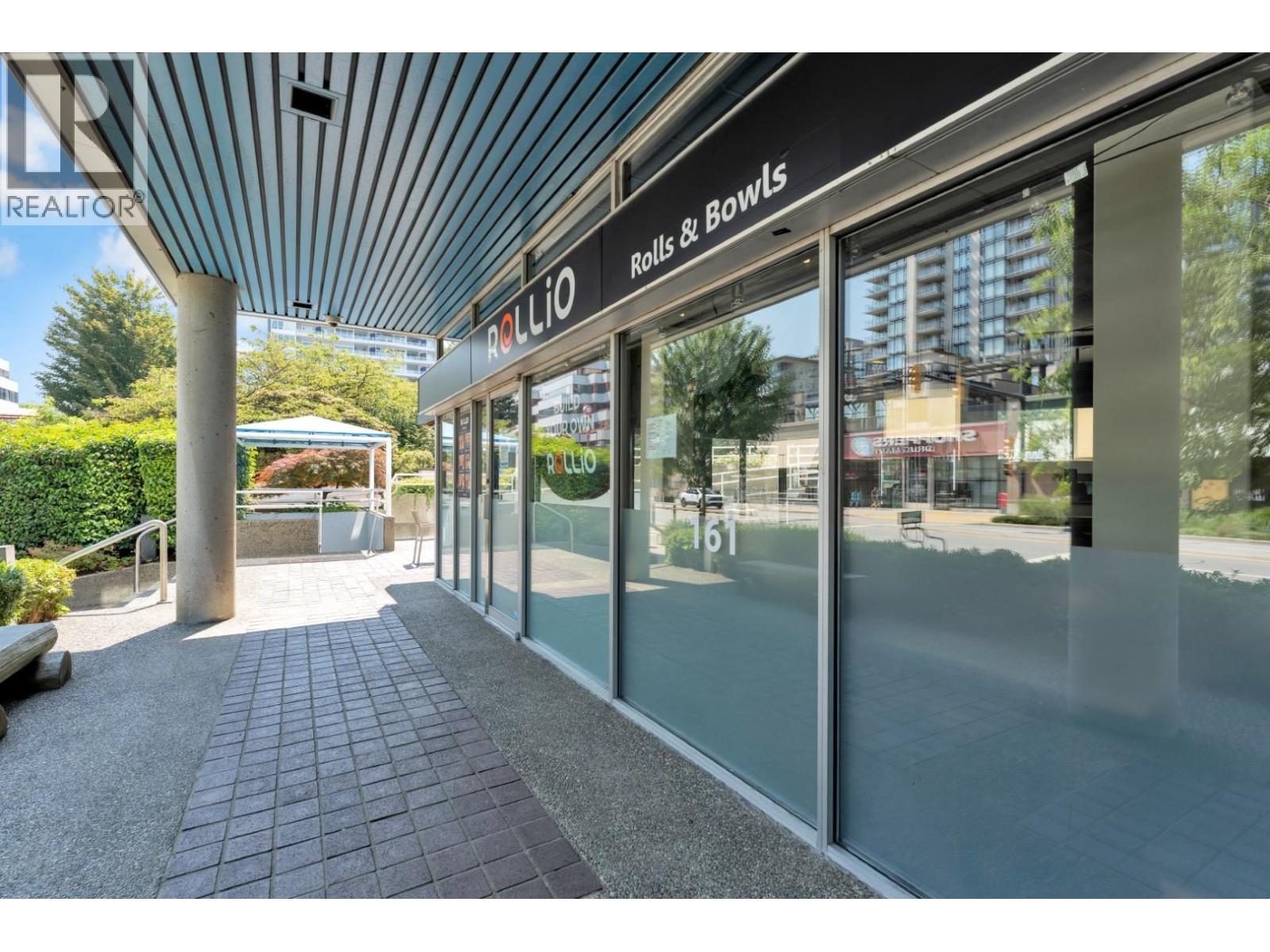 161 171 W Esplanade Property Photo 25