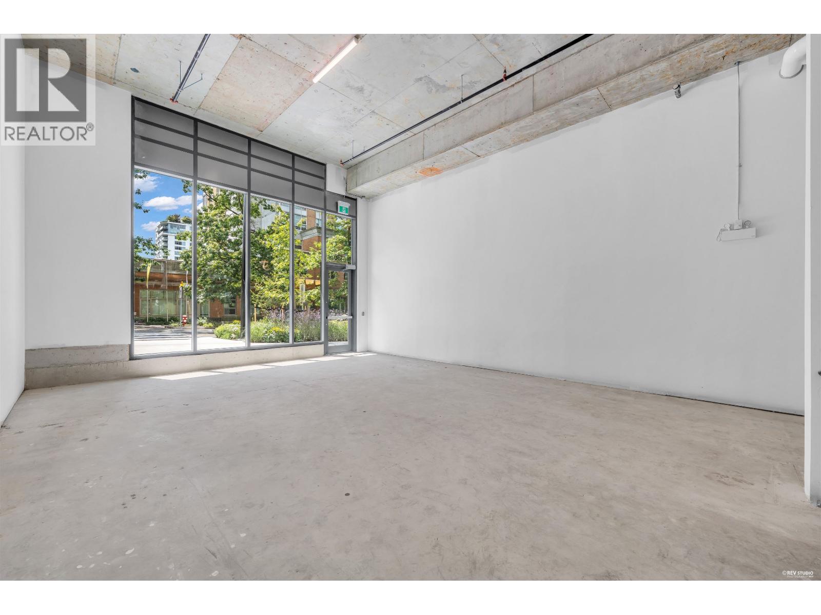130 128 W 15th Street Property Photo 10