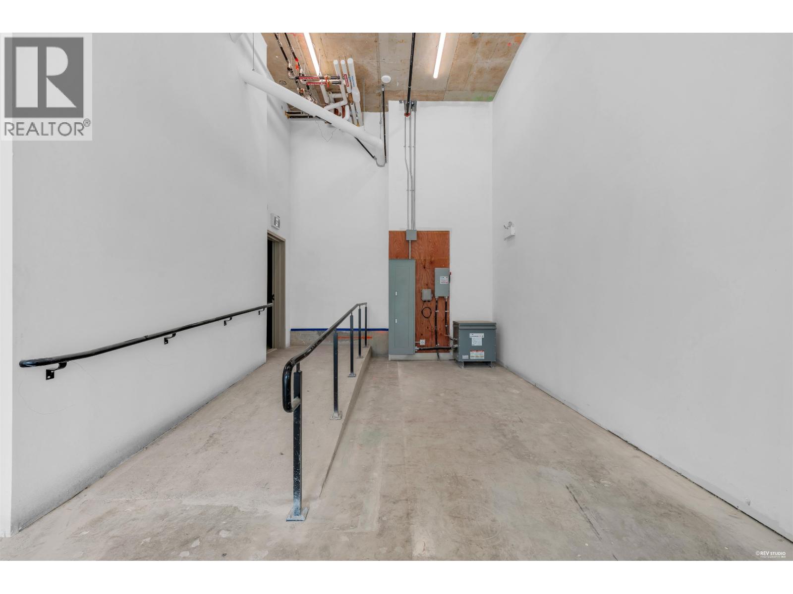 130 128 W 15th Street Property Photo 15
