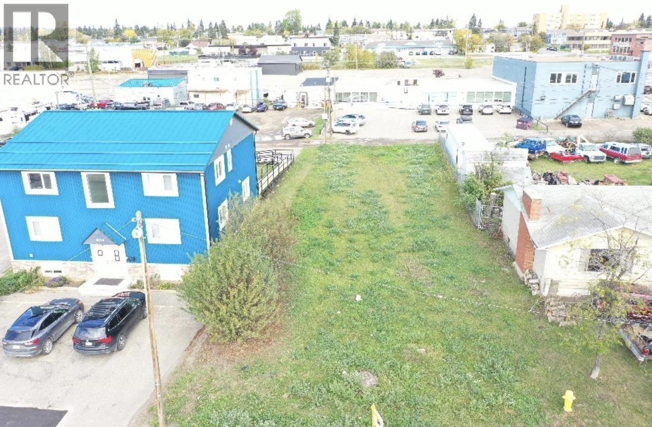 10220 99 Avenue Property Photo 7