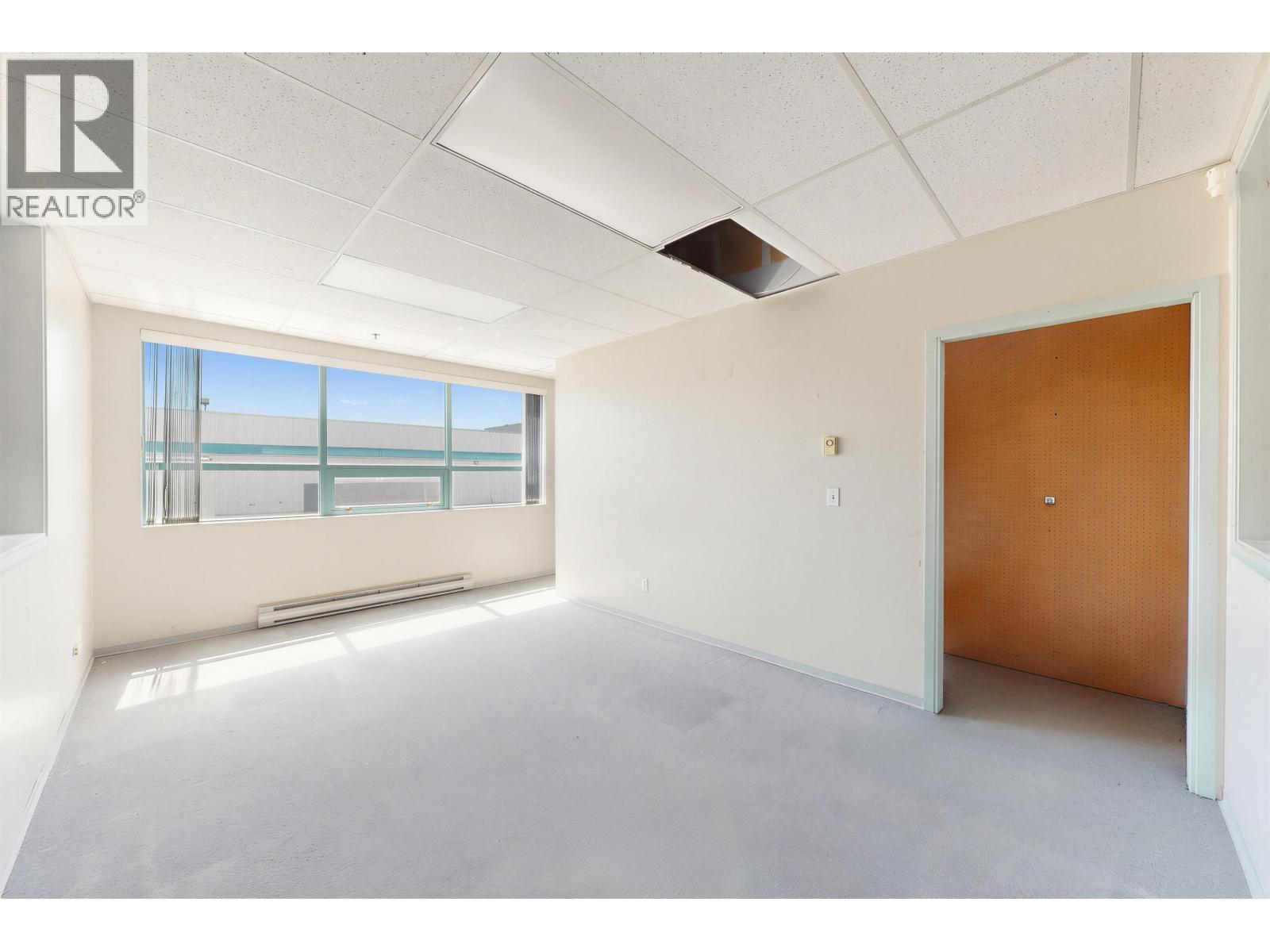 41 1833 Coast Meridian Road Property Photo 10