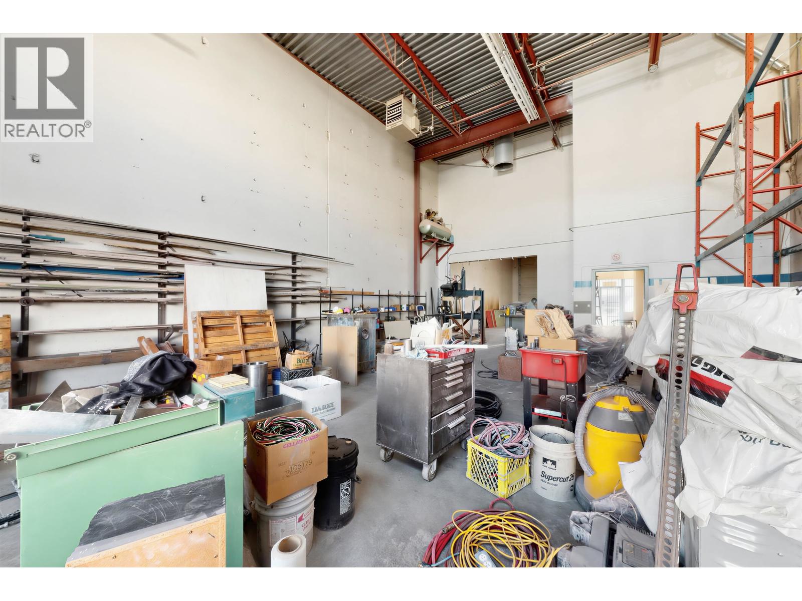 41 1833 Coast Meridian Road Property Photo 18