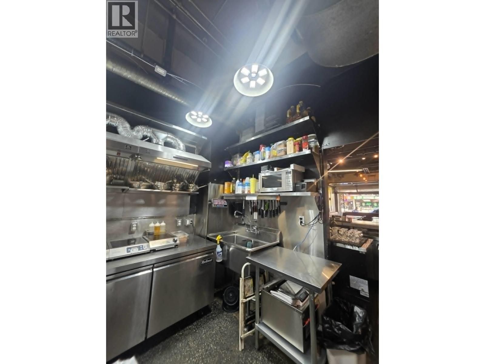 2270 Commercial Drive Property Photo 15