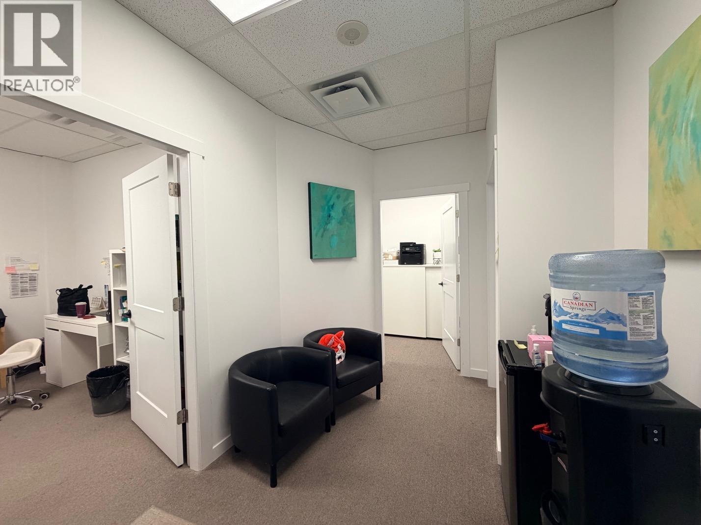308 550 W Broadway Photo de la propriété 1