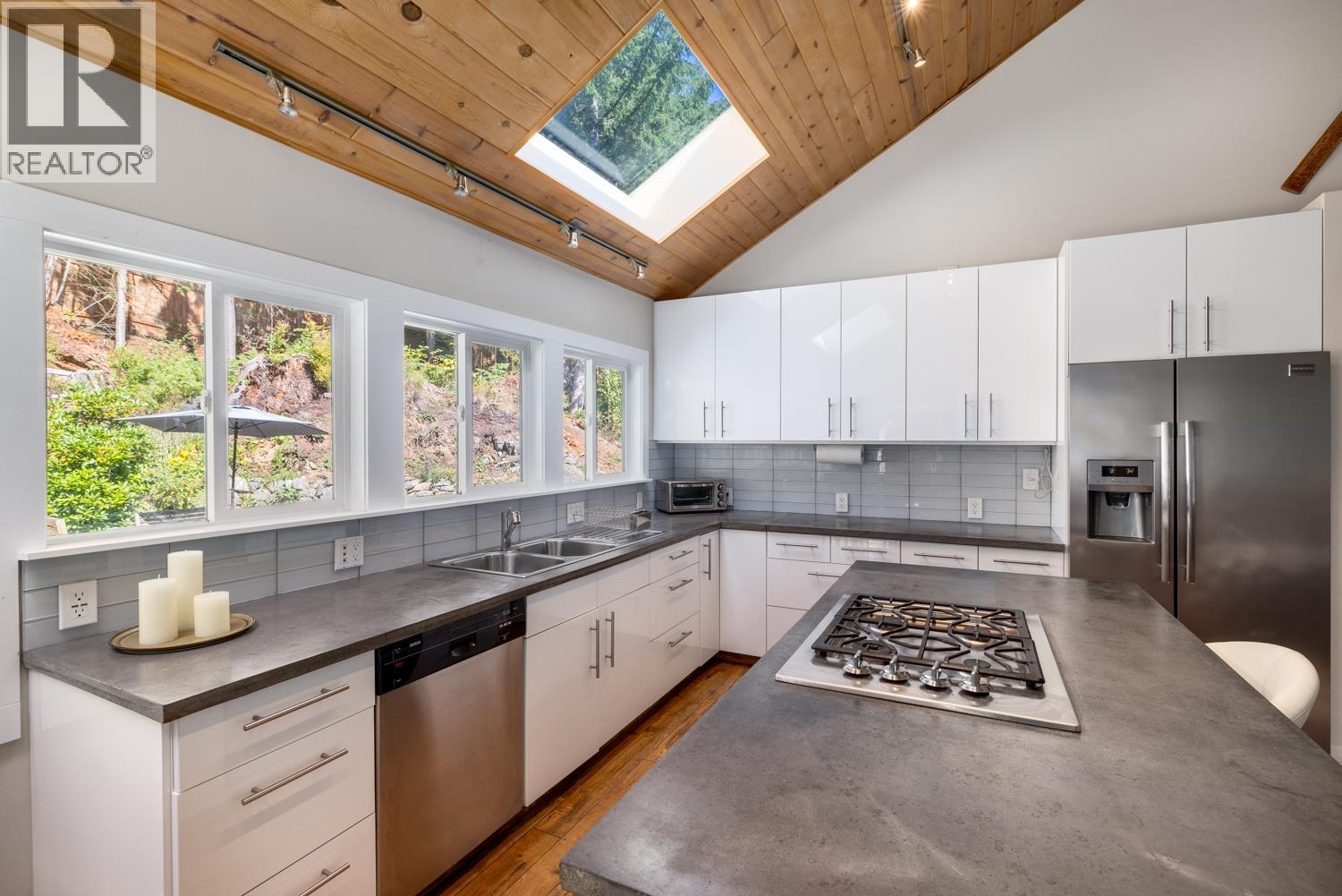 1302 Adams Road Property Photo 13