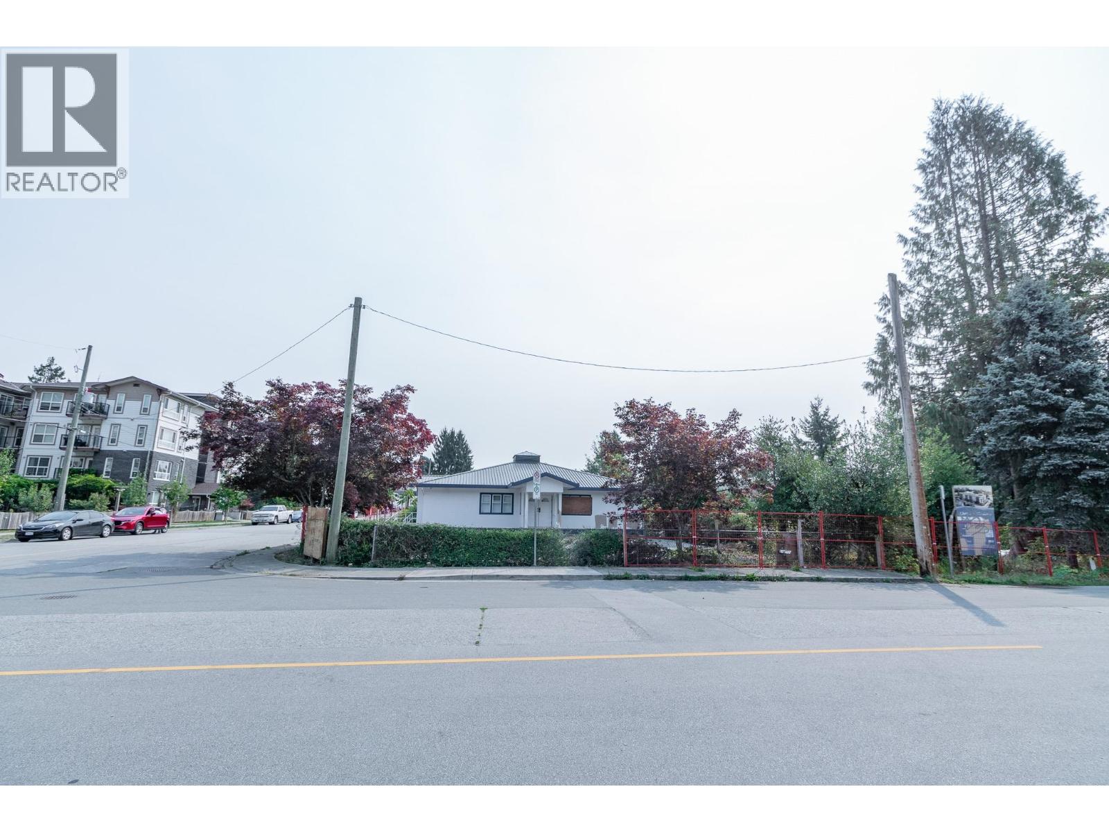 11664 223 Street Property Photo 5