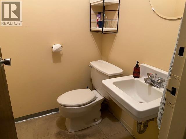 C8080973 Property Photo 9