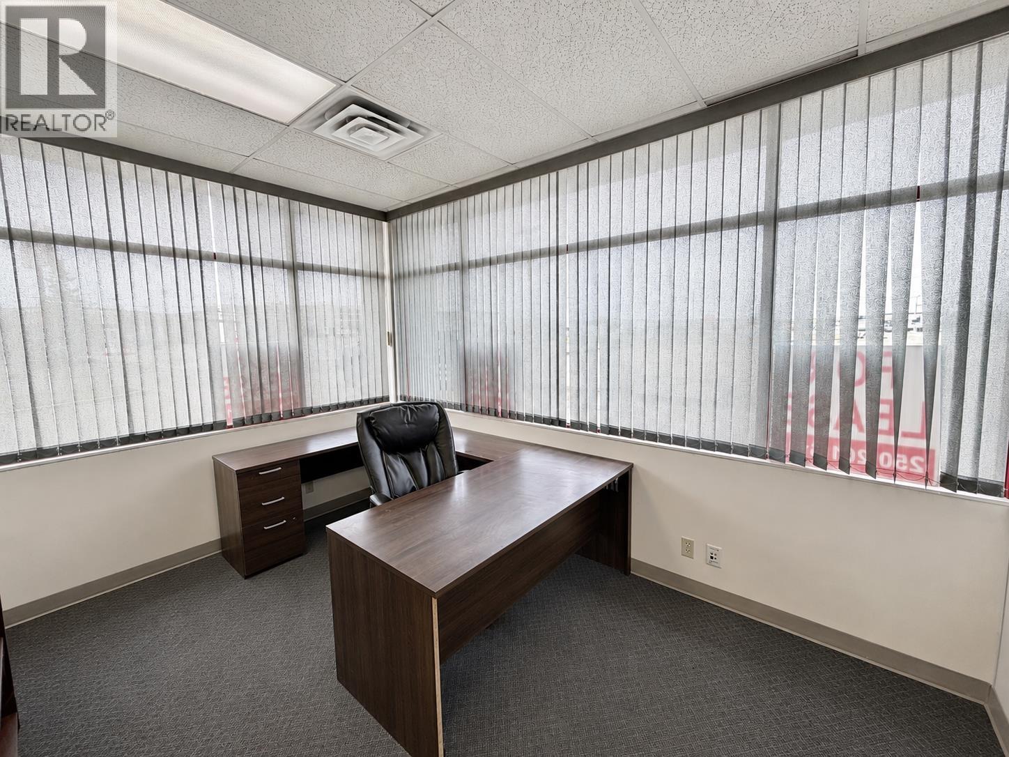 9405 109 Street Property Photo 7