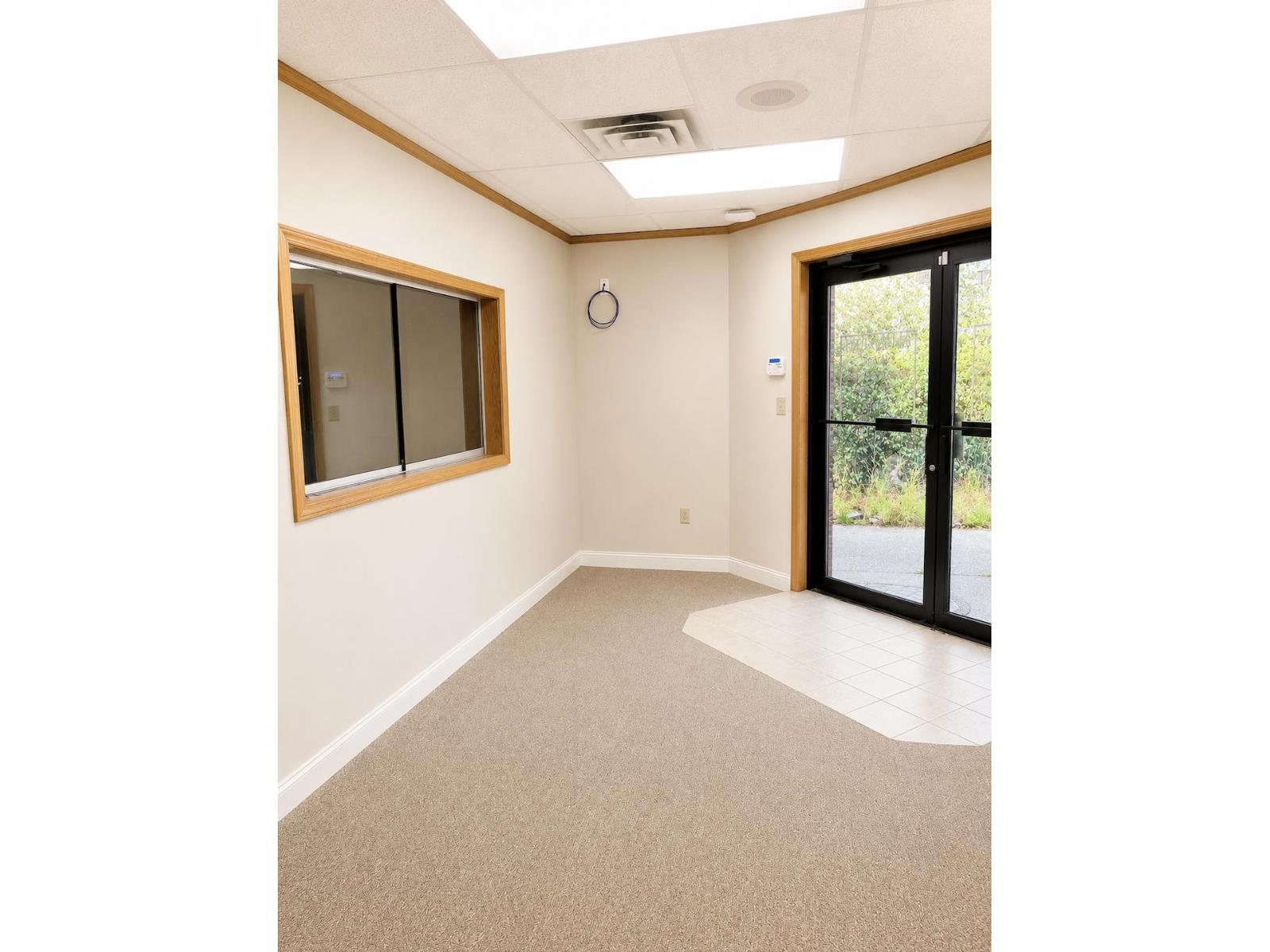 211 Park Street Property Photo 3
