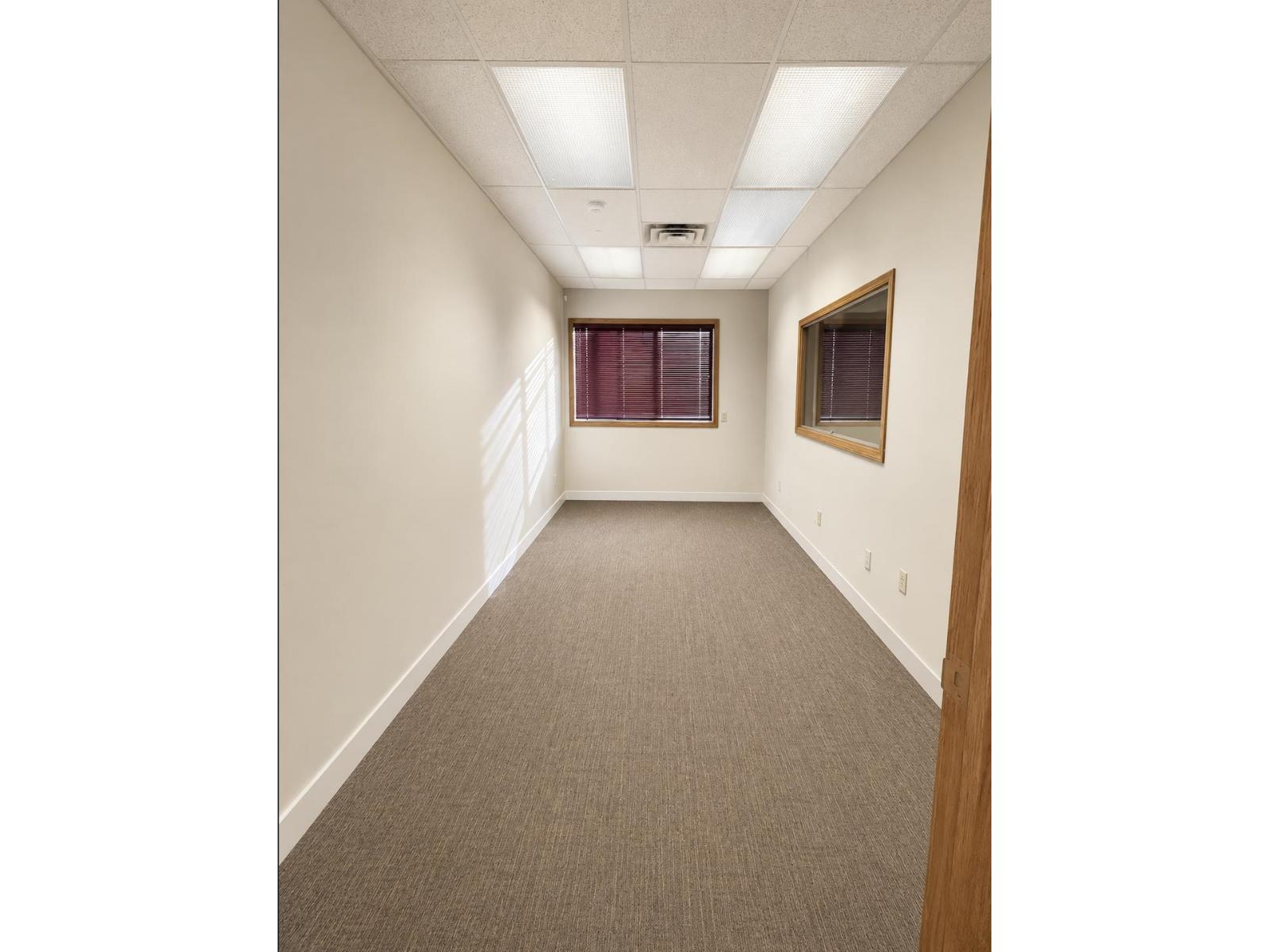 211 Park Street Property Photo 7