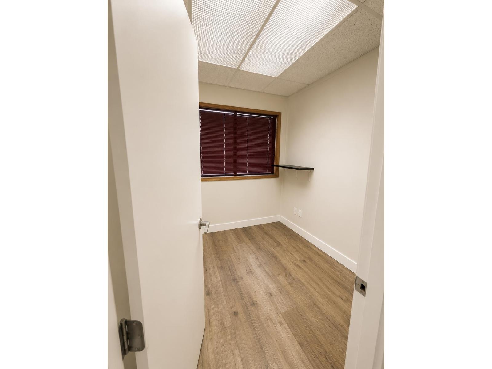 211 Park Street Property Photo 12