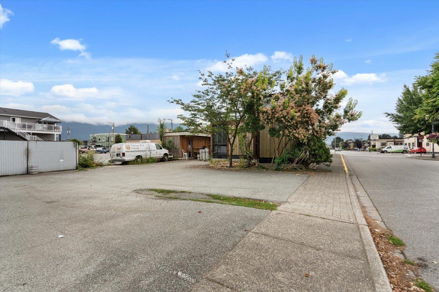 7205 Pioneer Avenue Property Photo 23