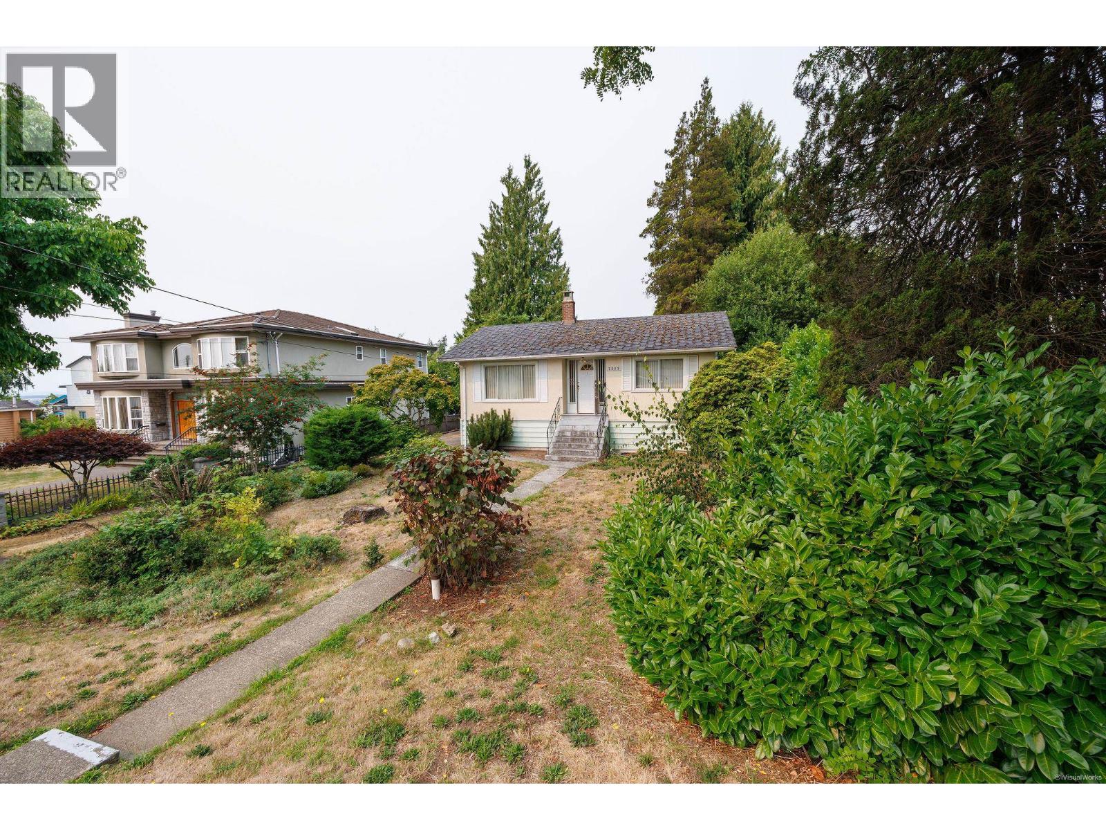 7289 Dow Avenue Property Photo 3