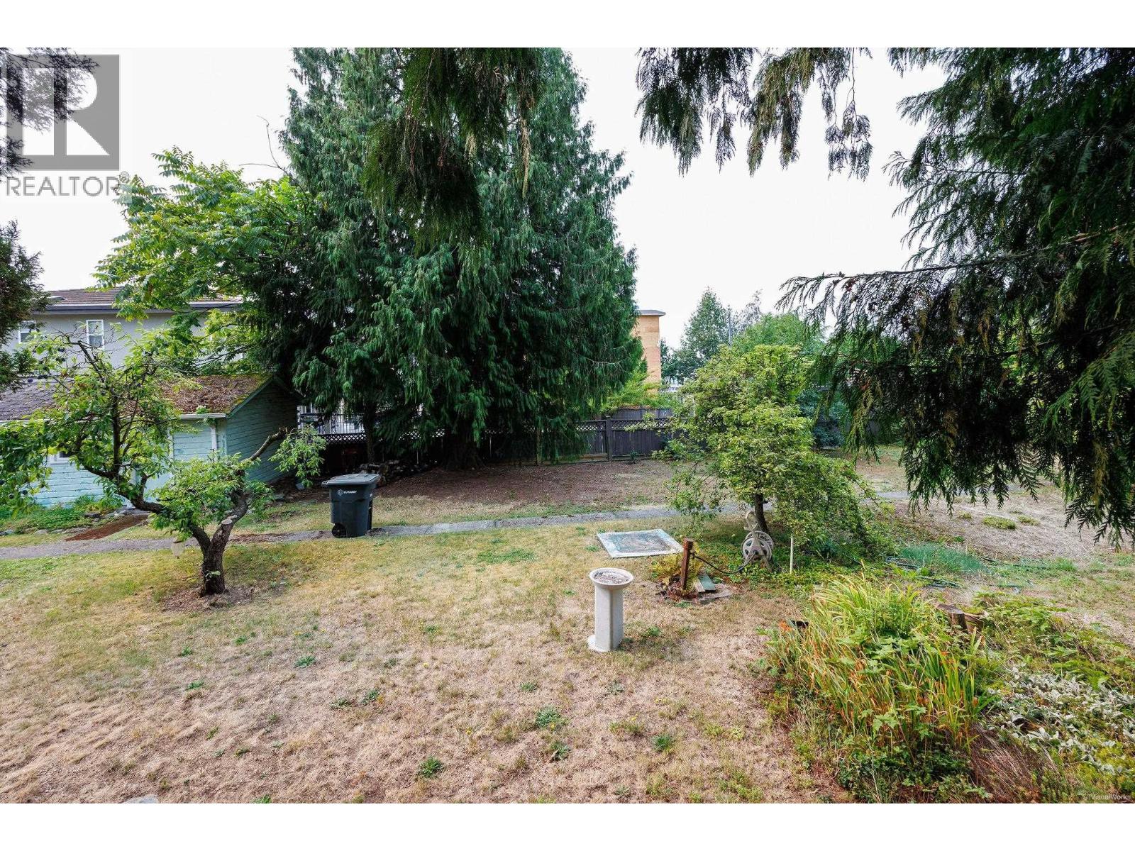 7289 Dow Avenue Property Photo 9