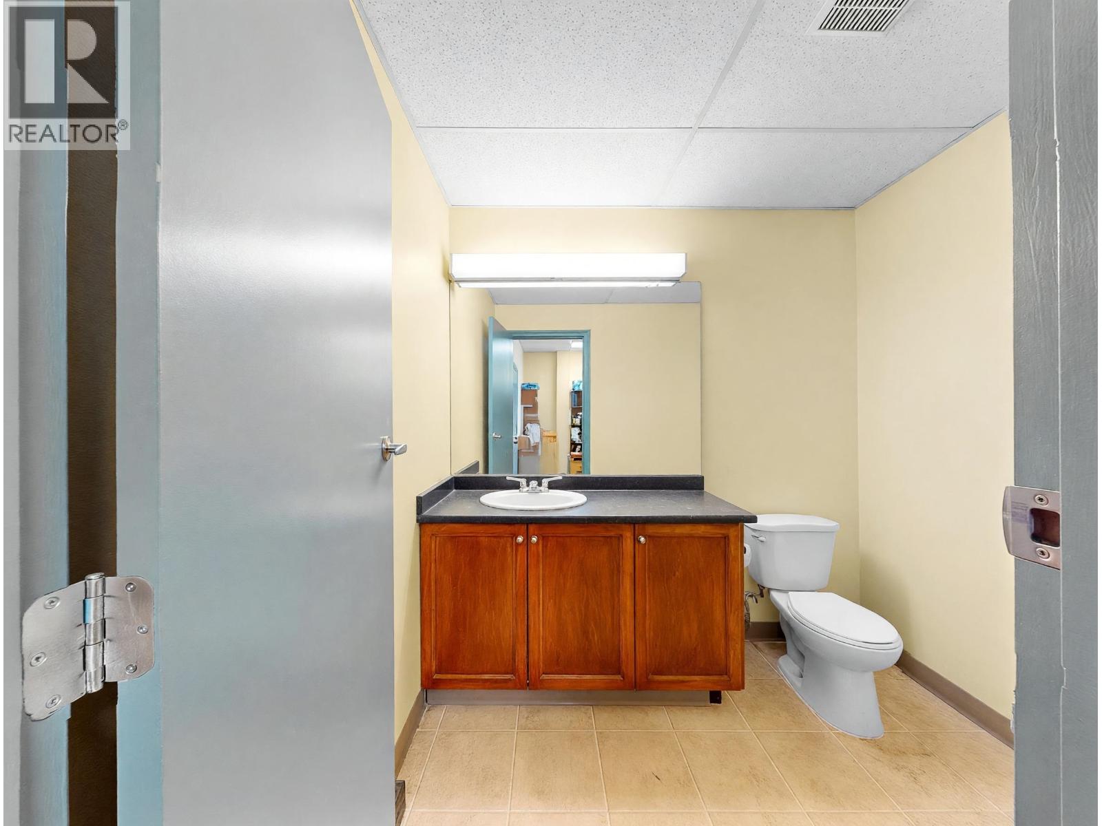 133 2633 Viking Way Property Photo 13