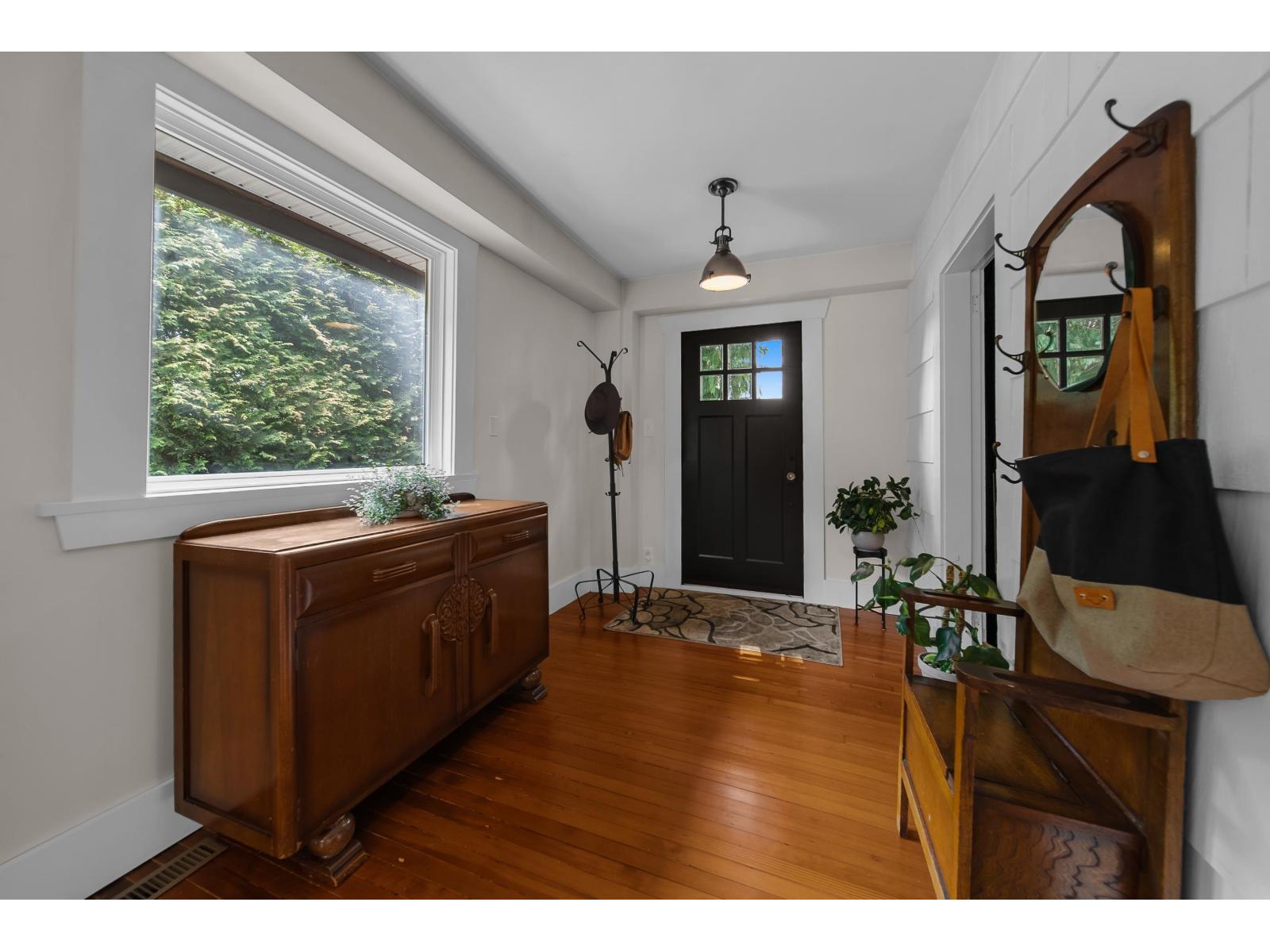 511 176 Street Property Photo 9