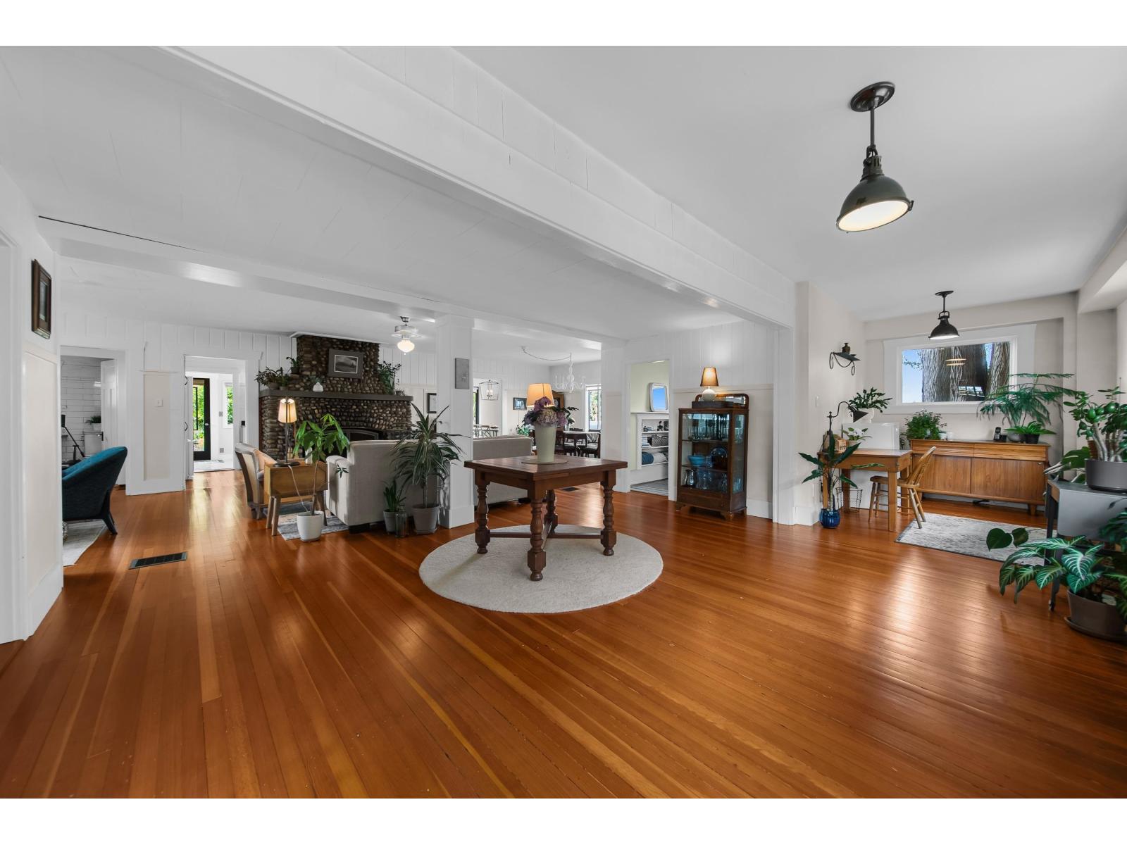 511 176 Street Property Photo 10