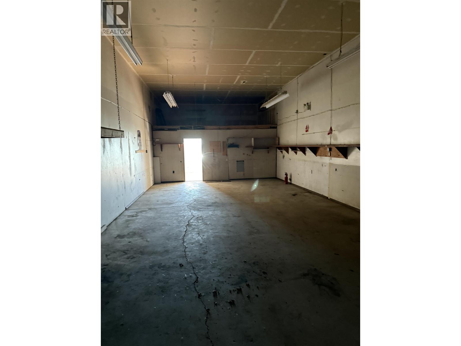 10508 101 Avenue Property Photo 3