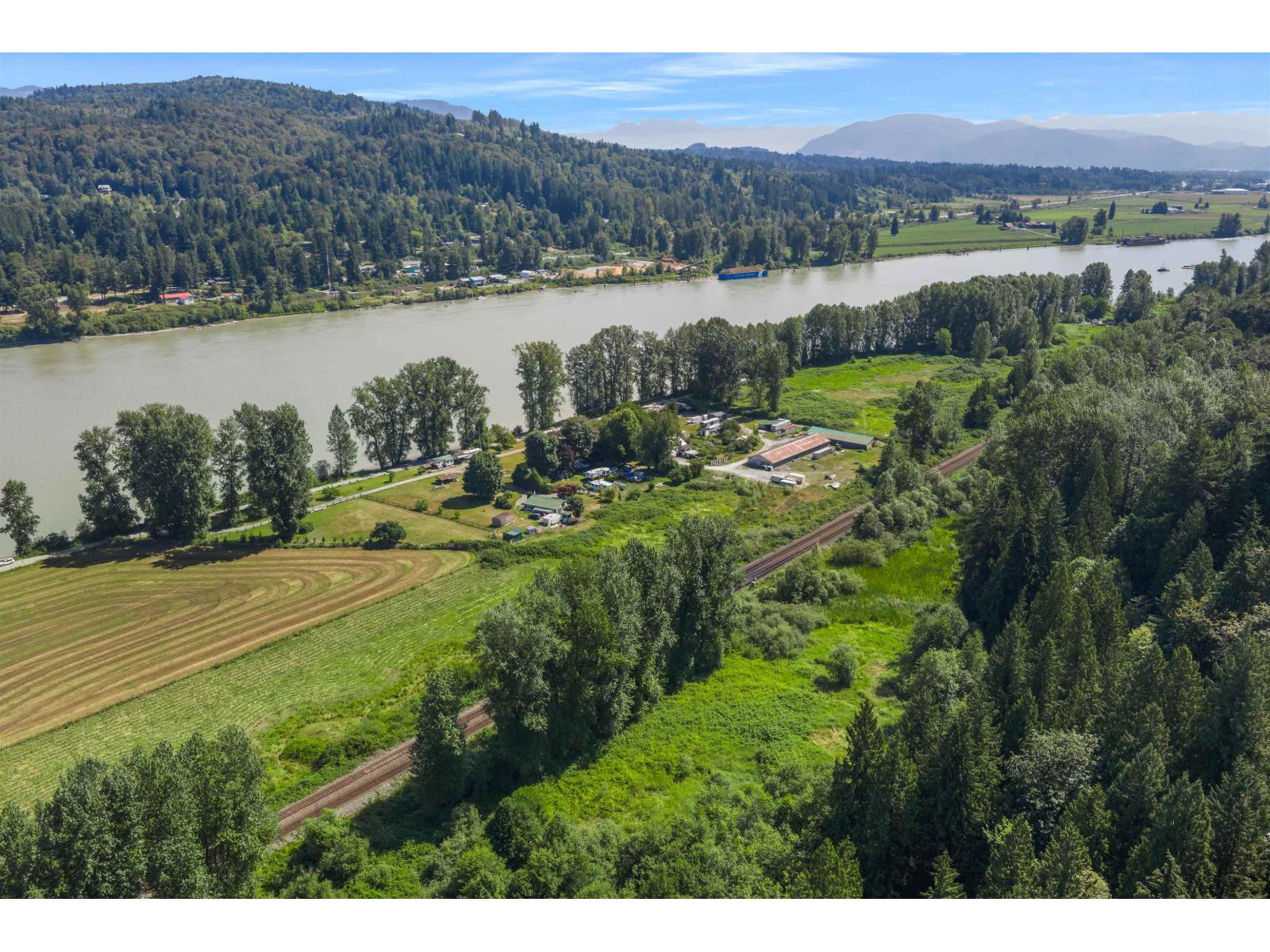 29464 River Road Property Photo 4