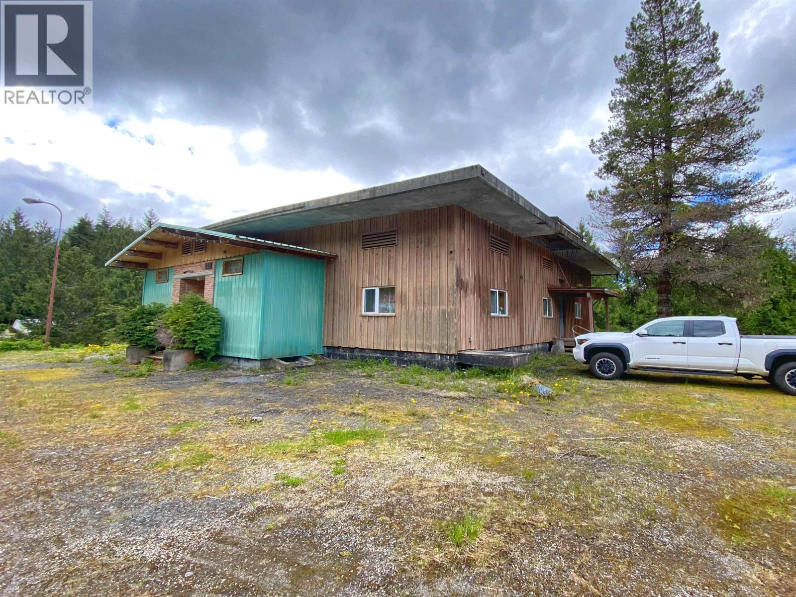 112 Rainbow Lake Property Photo 3