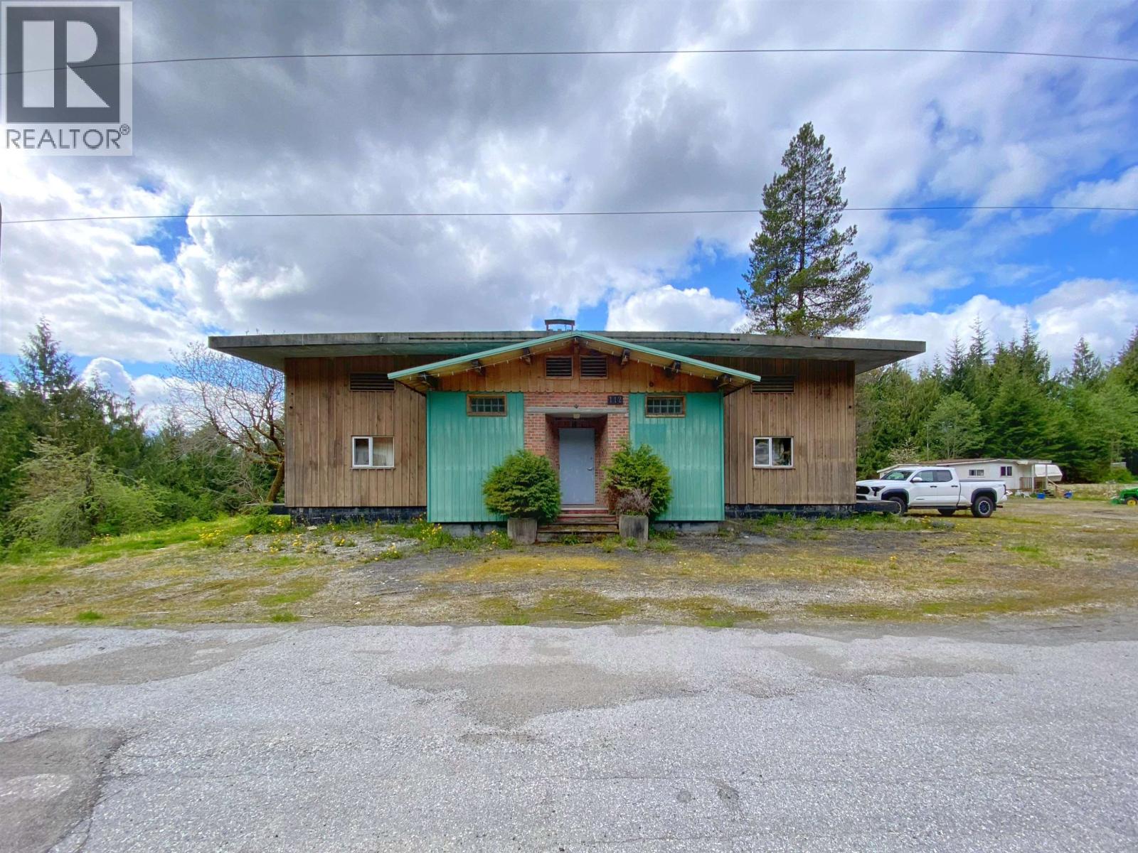 112 Rainbow Lake Property Photo 4