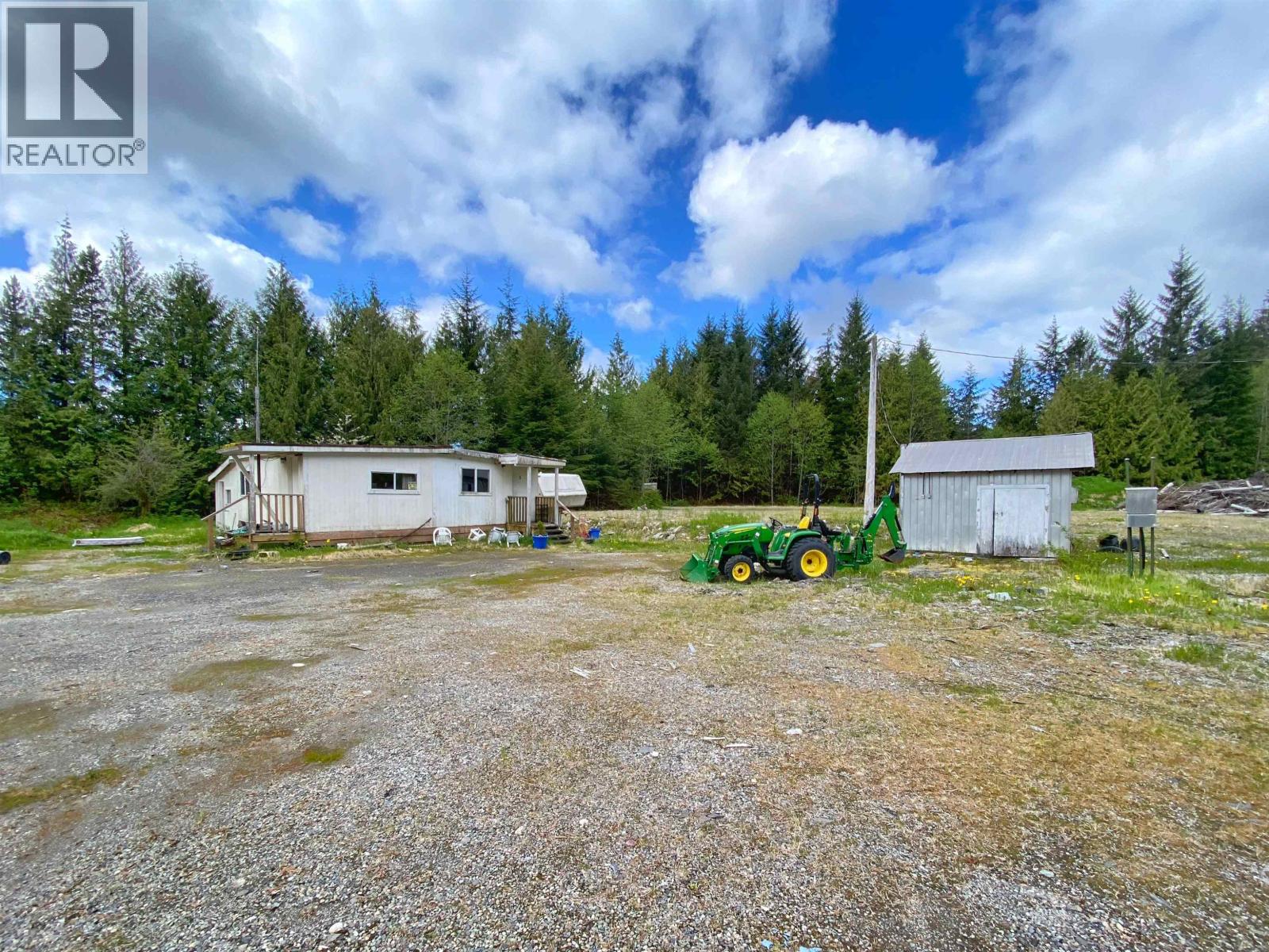 112 Rainbow Lake Property Photo 9