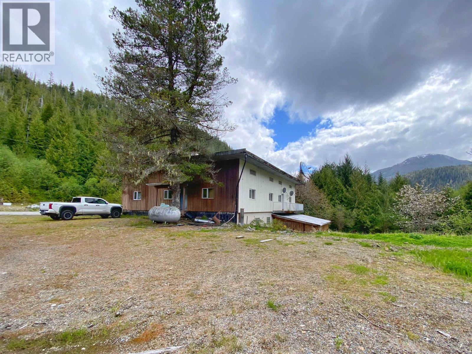 112 Rainbow Lake Property Photo 11