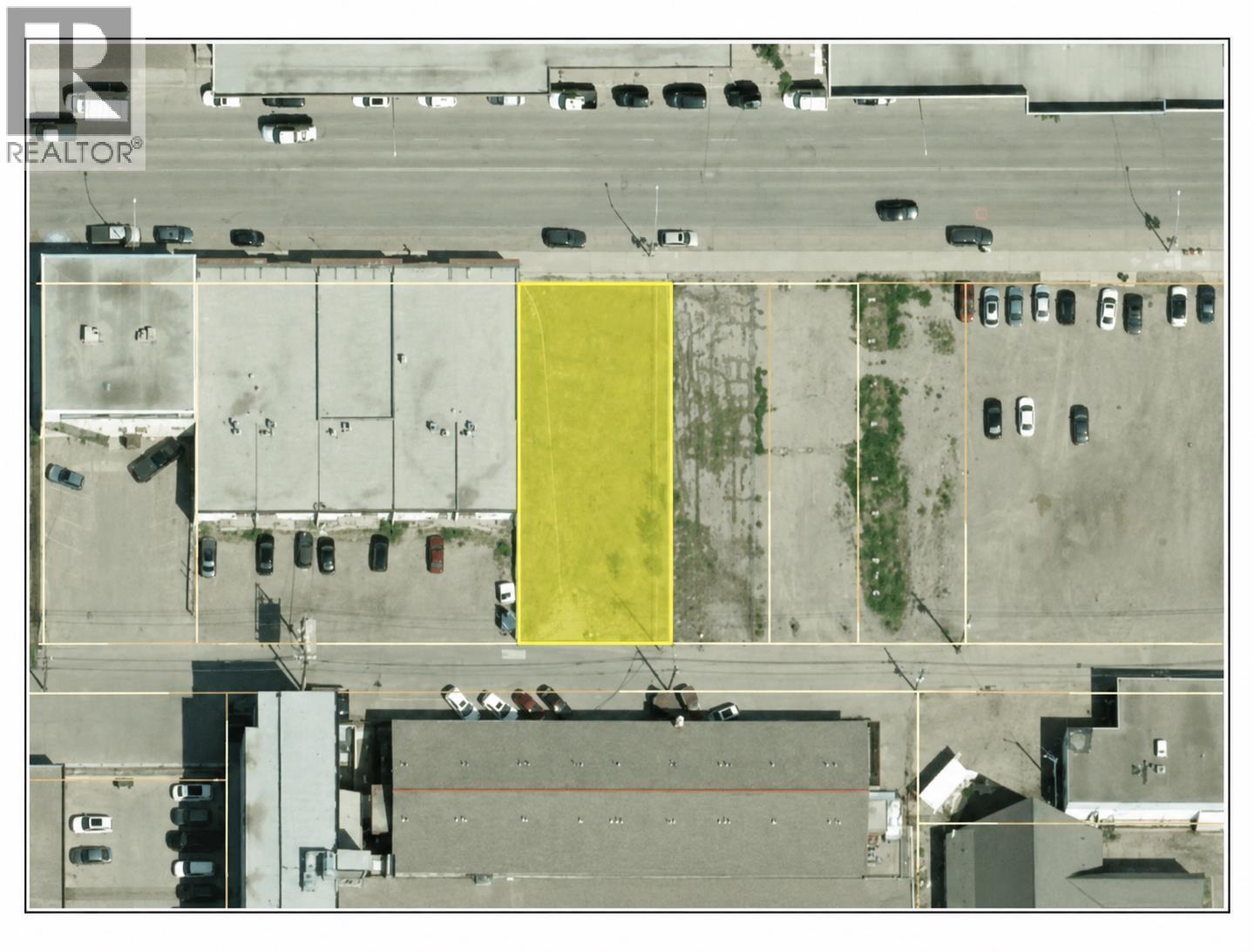 9847 & 9863 100 Avenue Property Photo 2