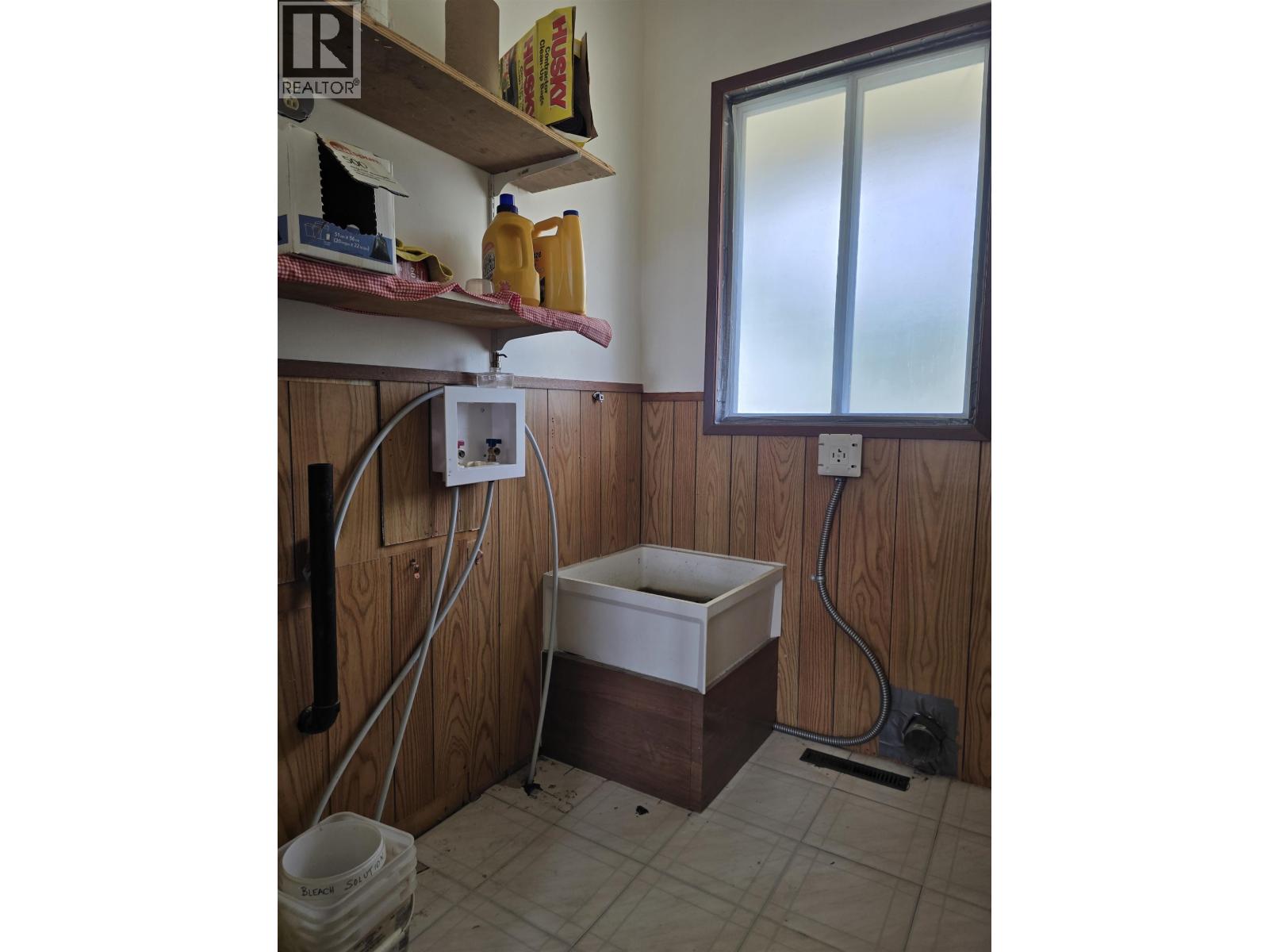 1110 Main Street Property Photo 17