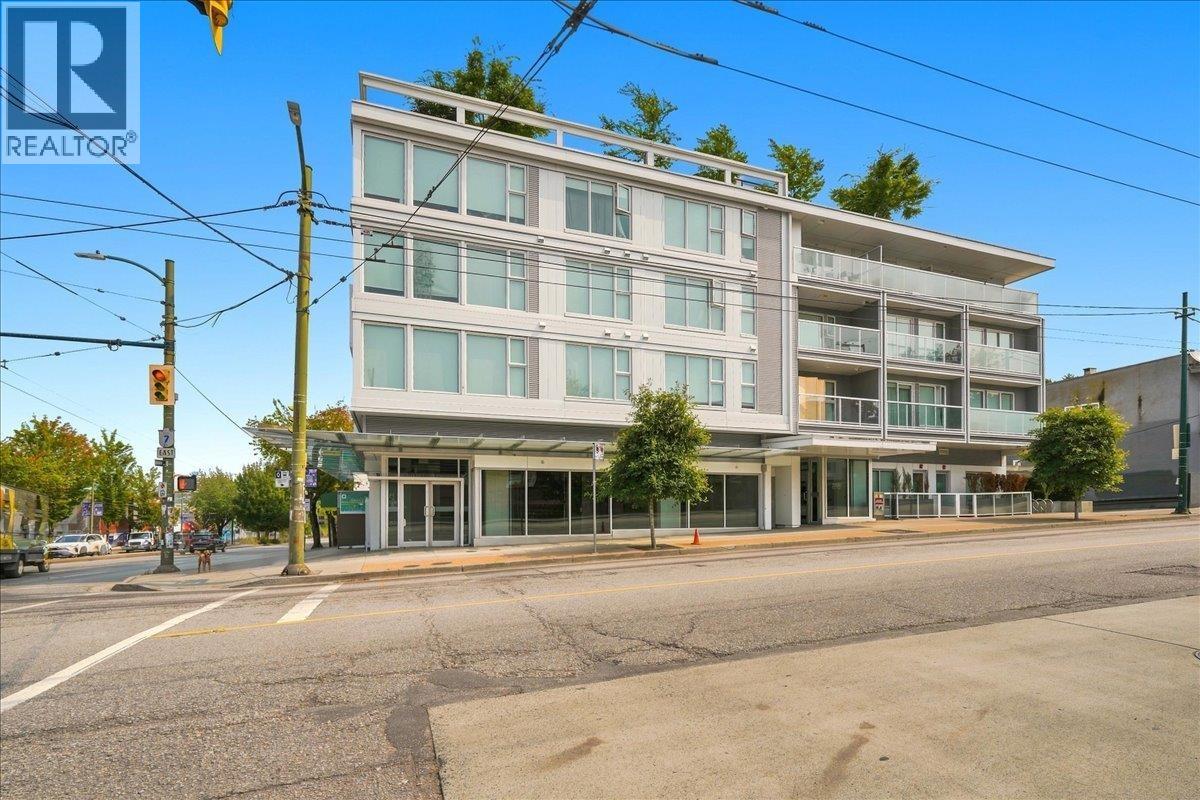 2502 Fraser Street Property Photo 1