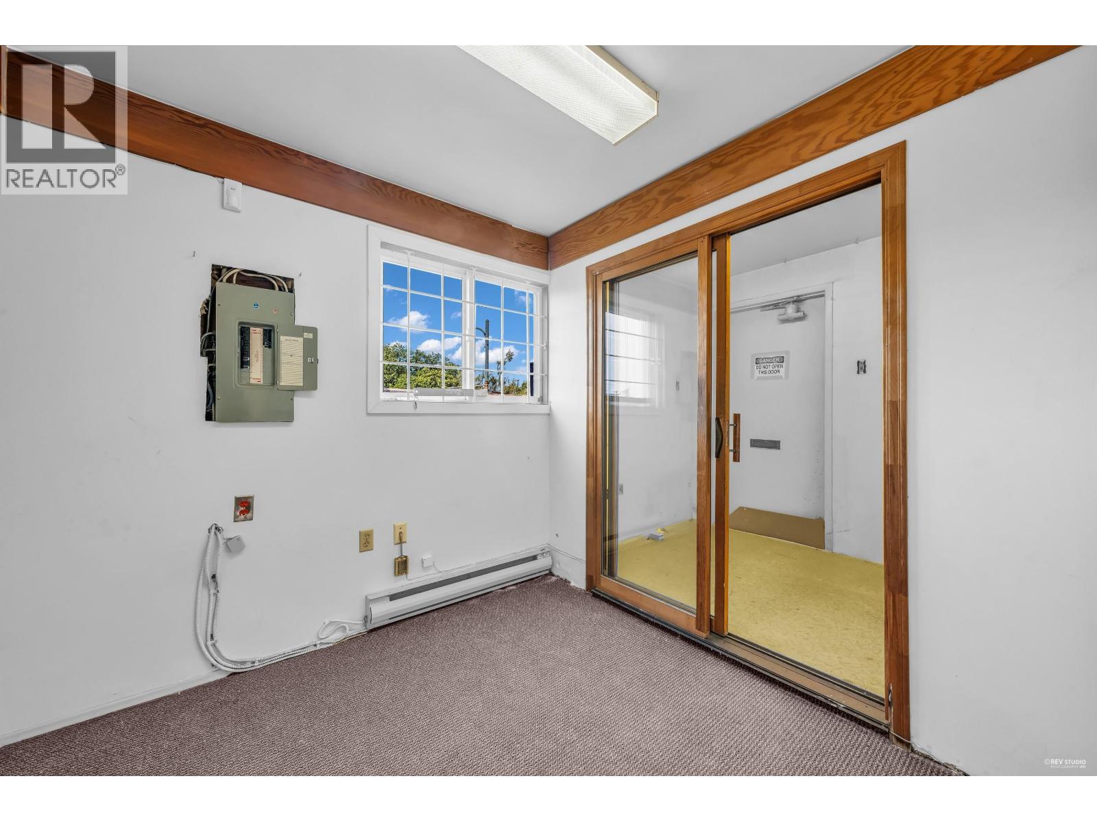 1366 Sw Marine Drive Property Photo 6