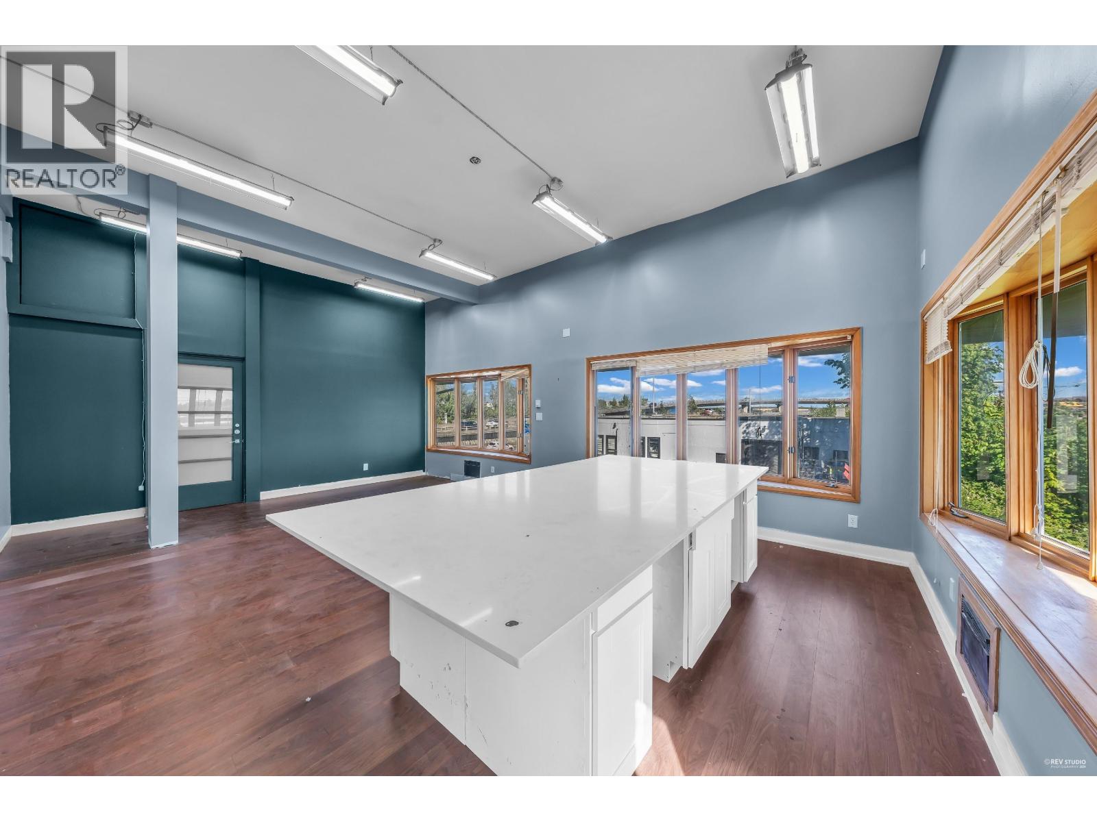 1366 Sw Marine Drive Property Photo 13