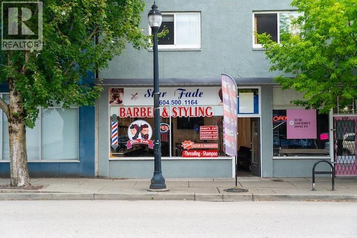 470 E Columbia Street Property Photo 1