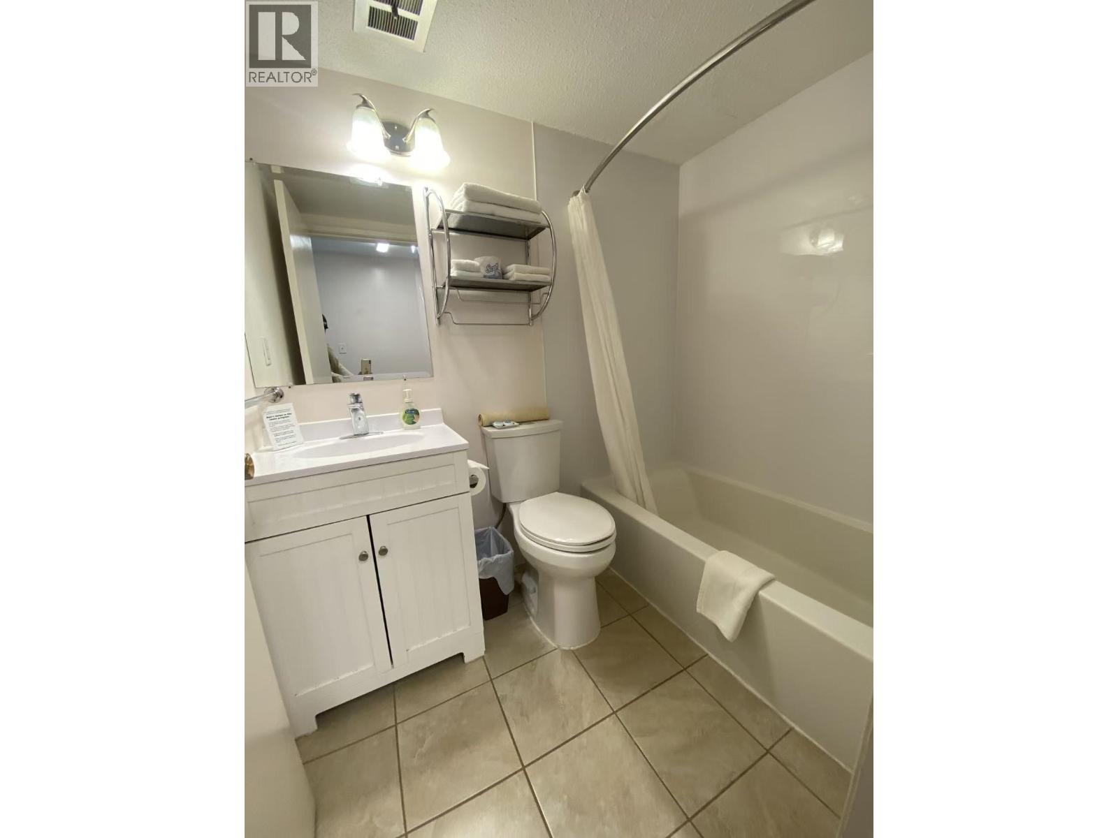 305 Mackenzie Boulevard Property Photo 14