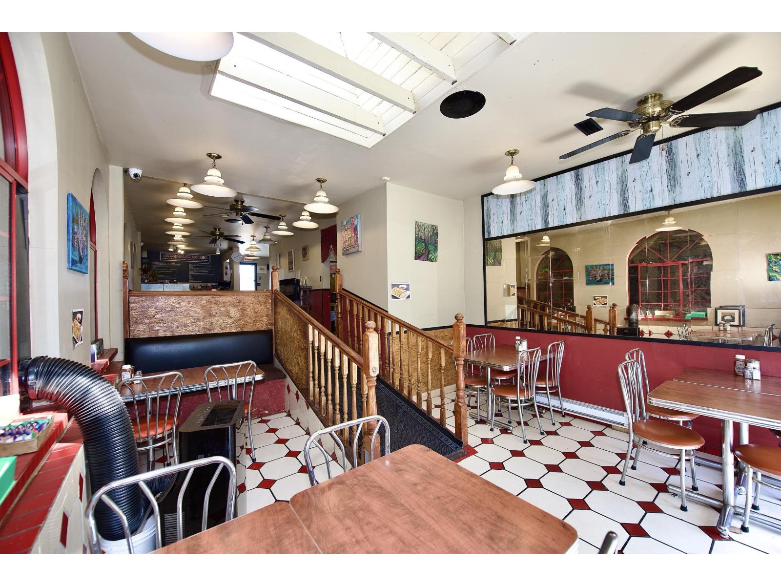 7117 Bridge Street Property Photo 10