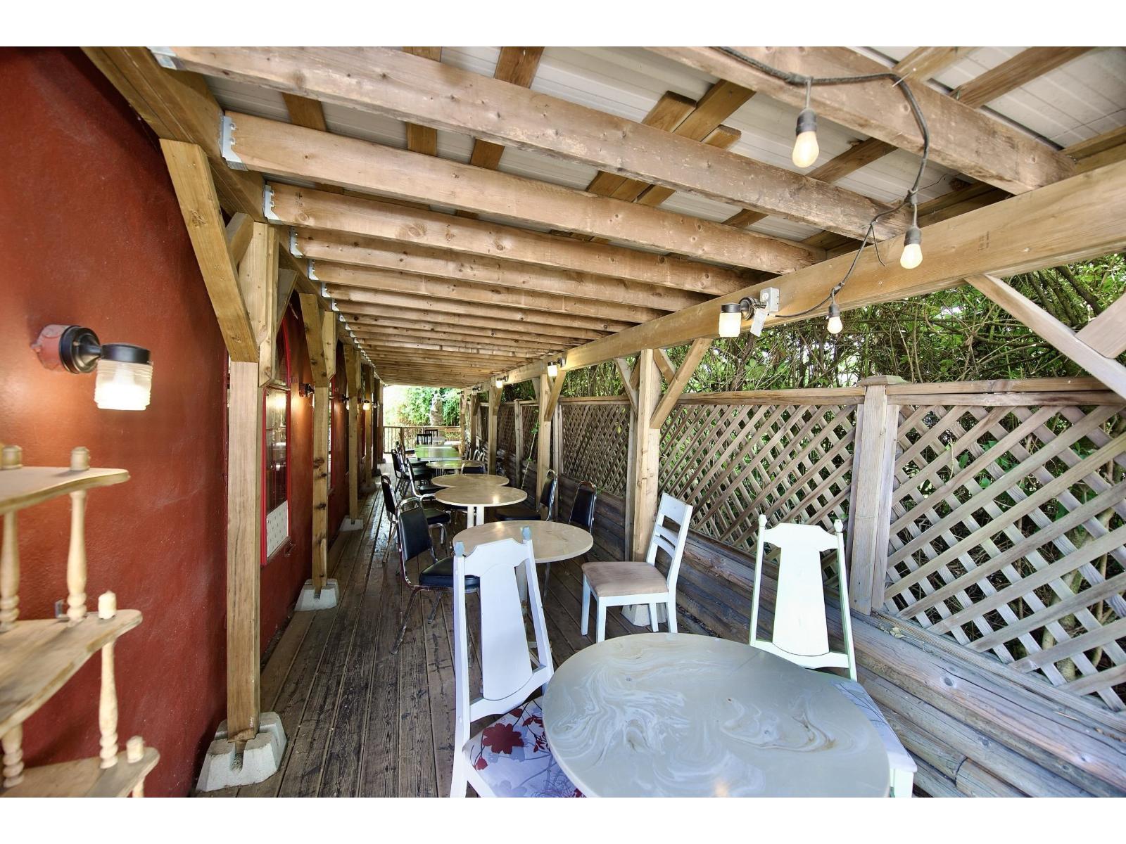 7117 Bridge Street Property Photo 15