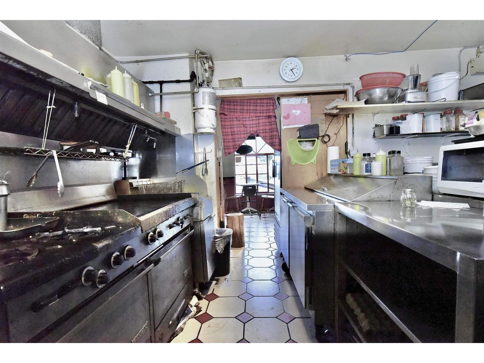 7117 Bridge Street Property Photo 16