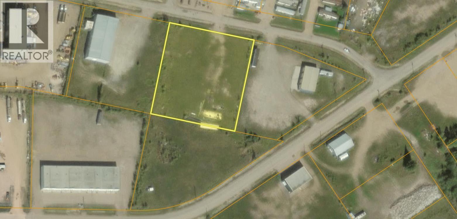 4703 48 Avenue Property Photo 2