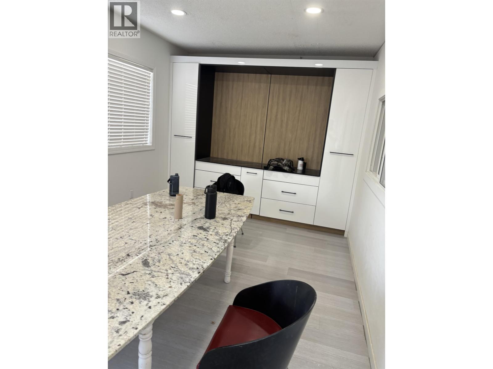 481 3rd Avenue Property Photo 12